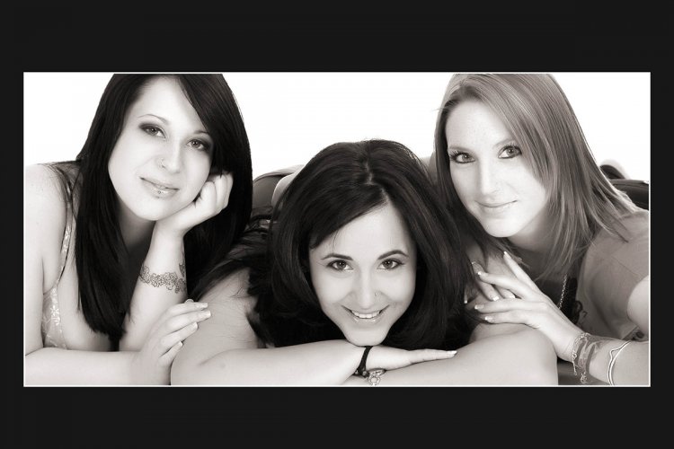 Woman / Ladies